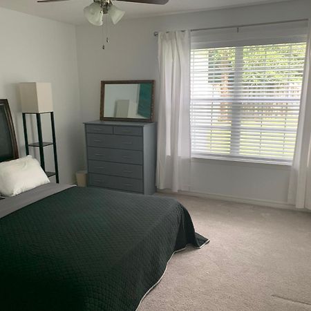 Charming 2 Bdr 1 Bath Home Fenced Byard N Pensacola Pet Friendly Close To Bases 外观 照片